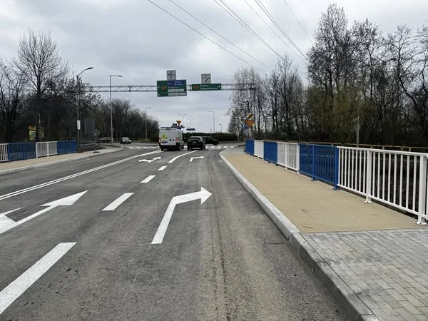 Dobre wiadomości dla kierowców: zakończył się remont mostu nad Rawą