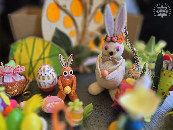 Chorzowscy policjanci z sercem – ozdoby świąteczne trafiły do dzieci i chorych