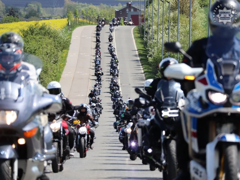 III Piekarska Parada Motocyklowa: Kilkuset motocyklistów przejechało ulicami Piekar Śląskich!