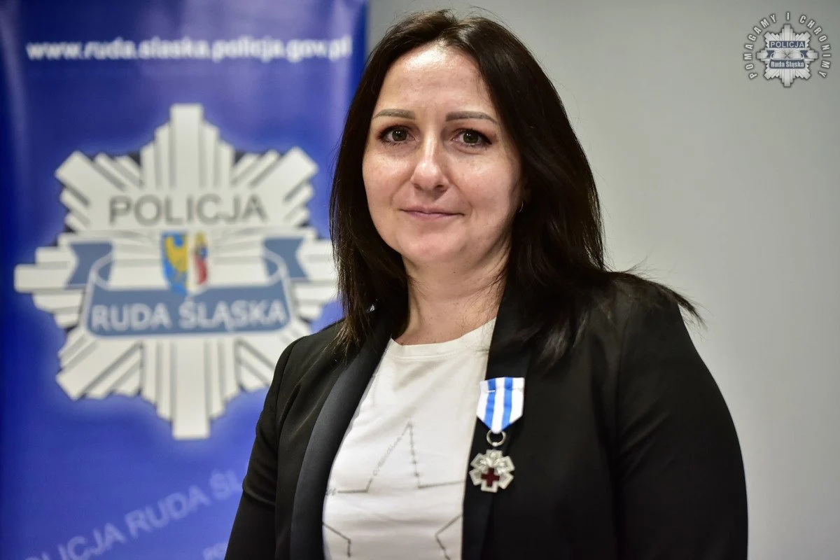 Pani Renata z rudzkiej komendy uhonorowana za oddanie ponad 21 litrów krwi!