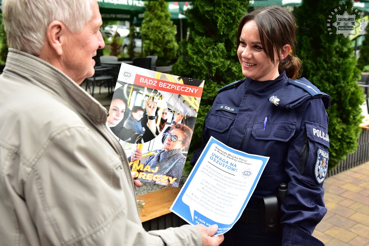 Bezpieczni w autobusie – jak seniorzy z Rudy Śląskiej uczą się dbać o swoje bezpieczeństwo