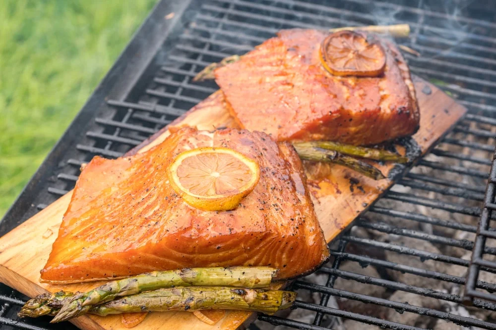 Jak grillować ryby, aby były soczyste i pełne smaku? Sprawdź nasze porady!