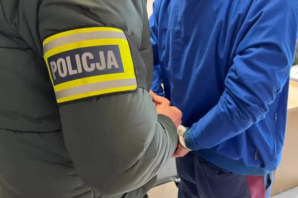 Nocne akcje policji w Rudzie Śląskiej zakończone zatrzymaniem czterech dilerów