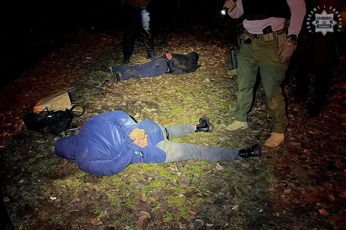 Policja rozbiła gang złodziei aut premium. Grozi im 20 lat więzienia!