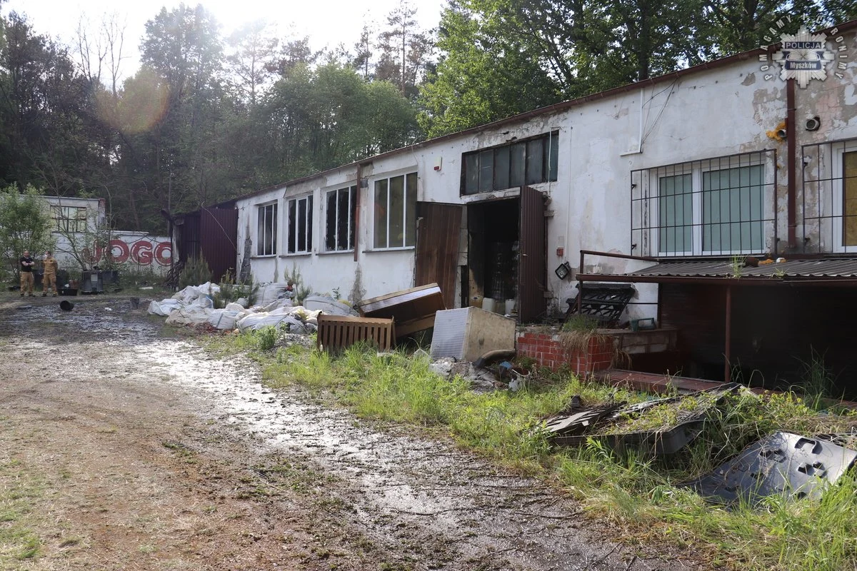 Pożar w opuszczonej stolarni w Ludwinowie. Nie żyje 40-letni mieszkaniec Katowic