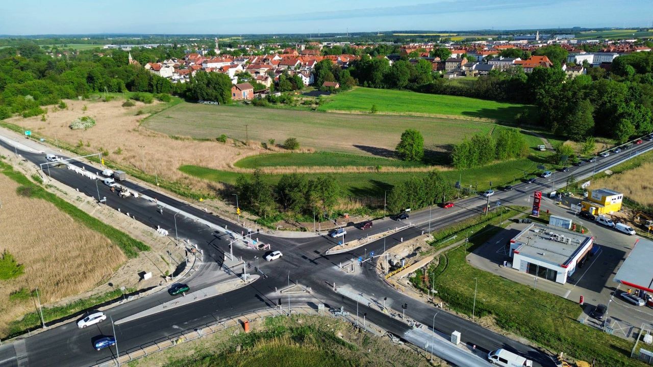 Uwaga kierowcy! Zamknięcie skrzyżowania DK94 i DW901 w Pyskowicach – objazdy i zmiany