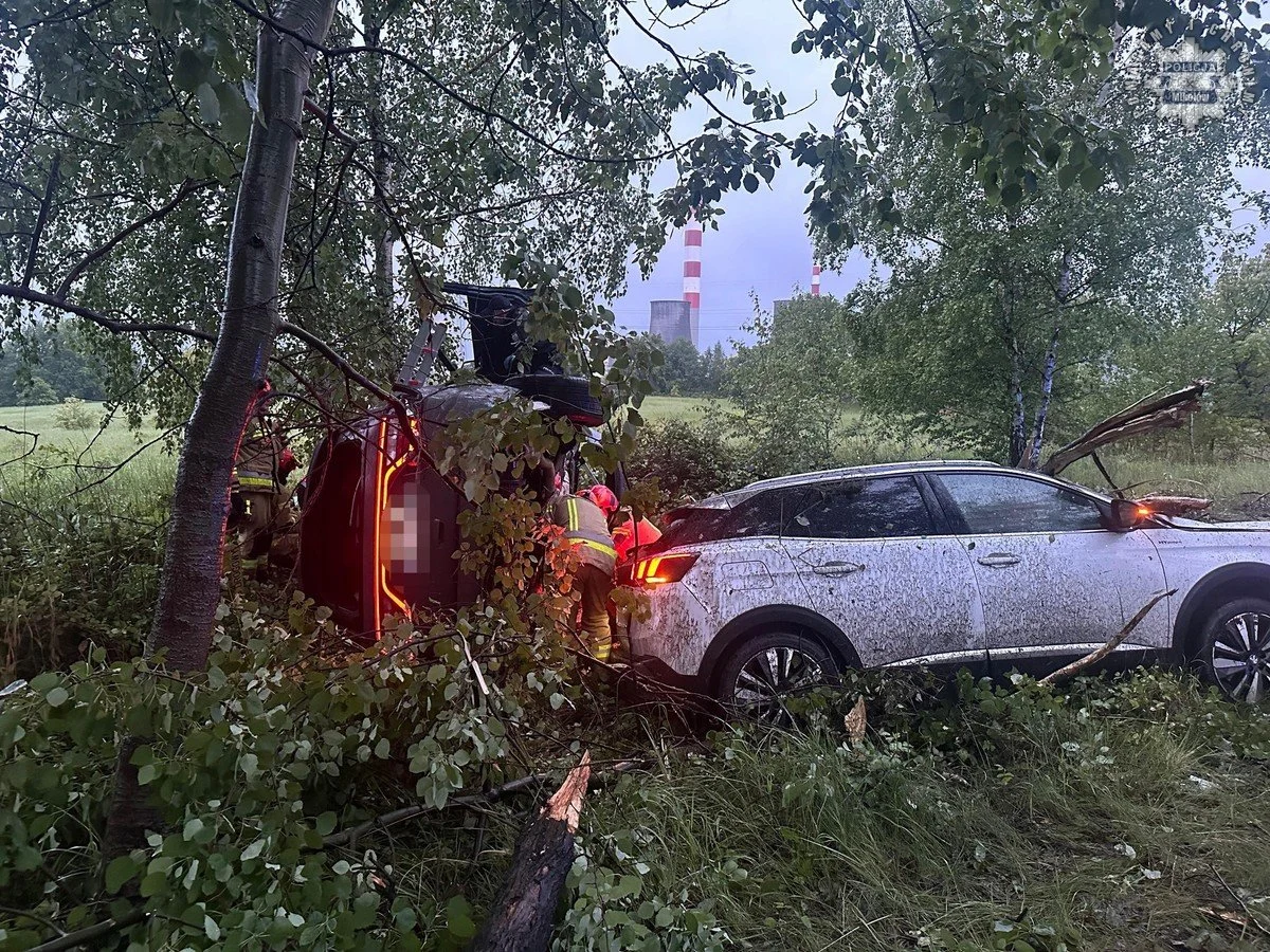 Na DK 81 w Łaziskach Górnych doszło do poważnie wyglądającej kolizji