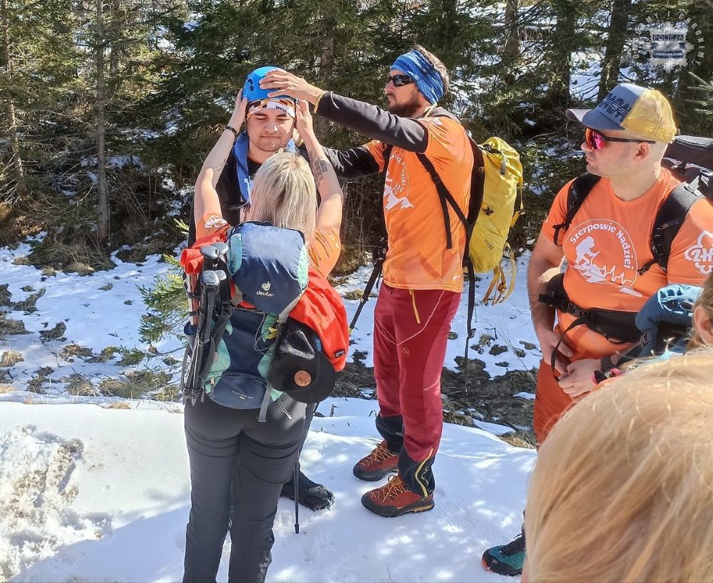 Wolontariat w Tatrach. Siemianowicki policjant znów w górach ze Skarbami