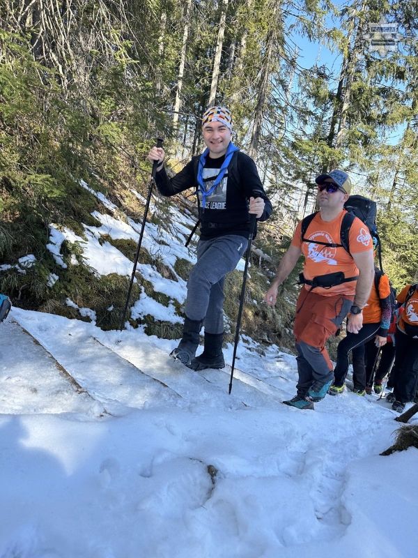 Wolontariat w Tatrach. Siemianowicki policjant znów w górach ze Skarbami