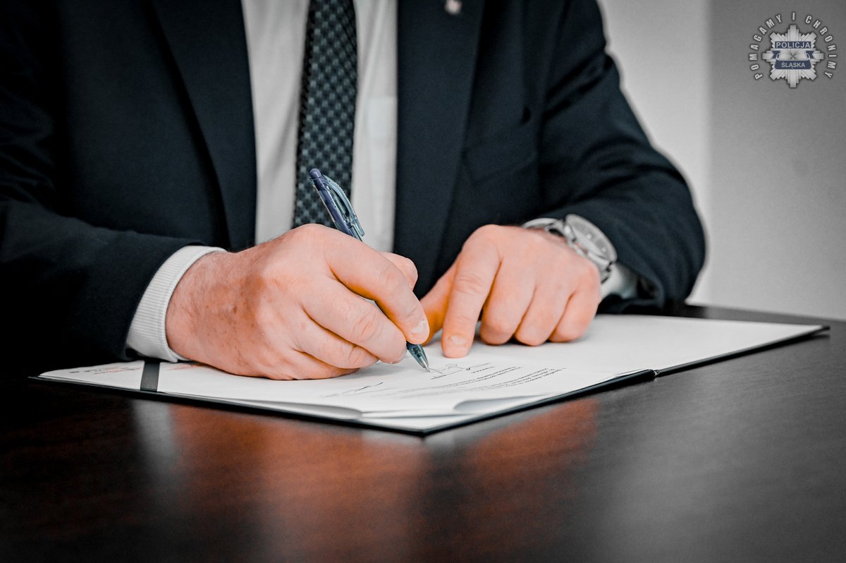 Nowoczesny sprzęt i czworonożni funkcjonariusze. Policja ze wsparciem regionu