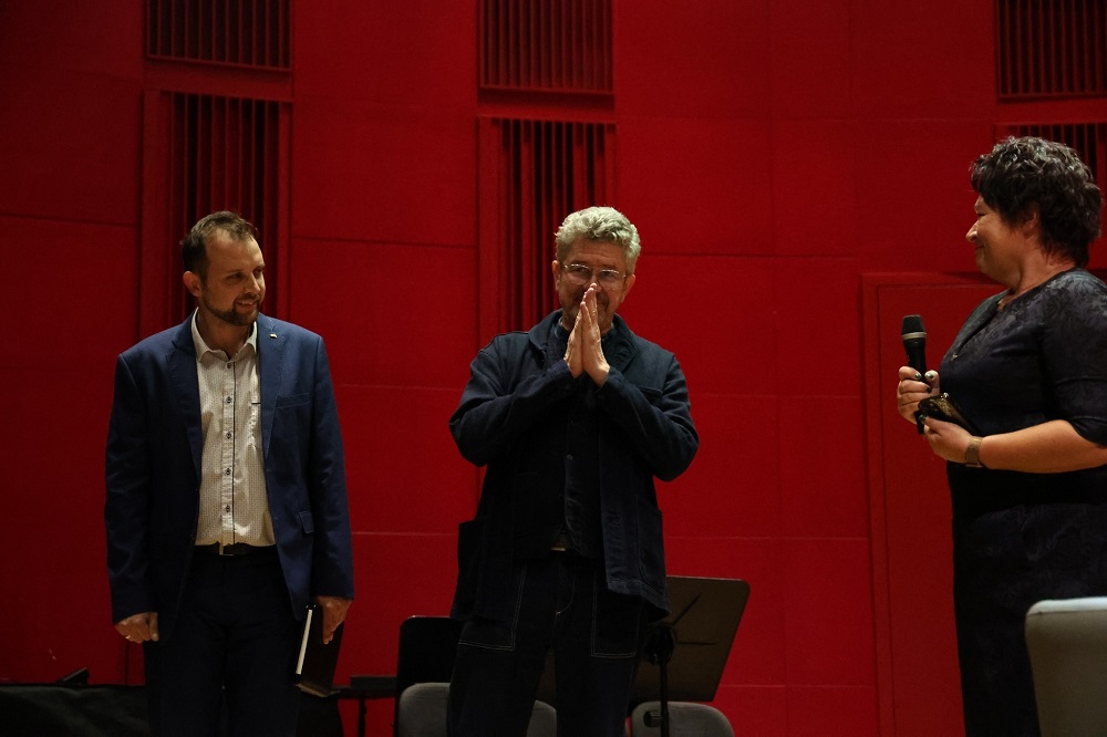 Aktor Andrzej Zieliński w Tychach – sport, teatr i ulubione seriale w Turach Kultury