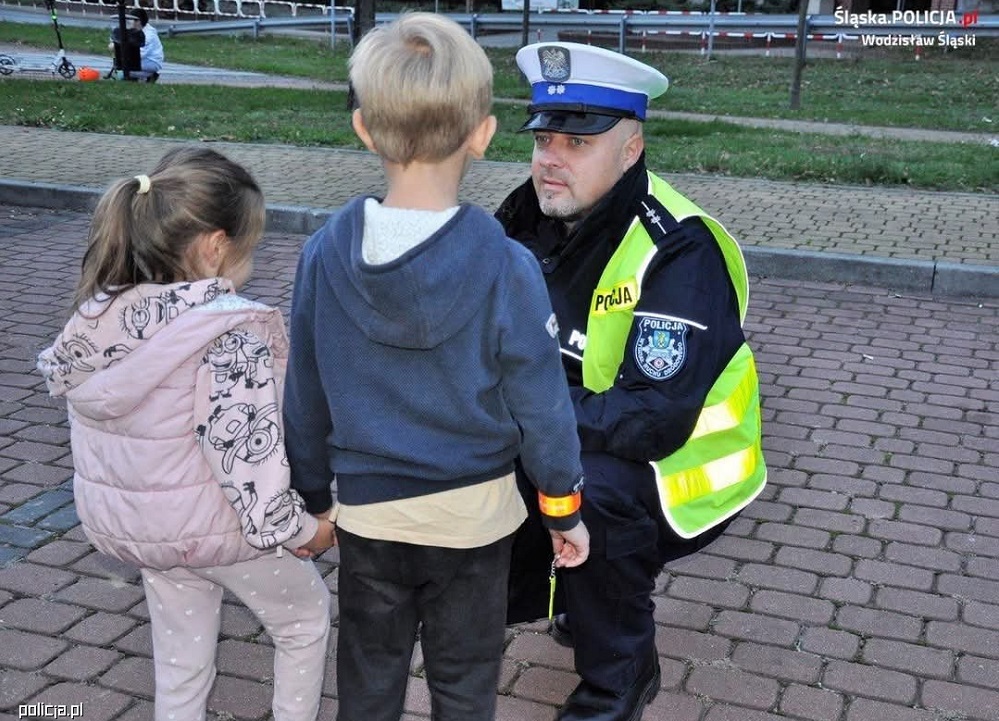 Co zrobić, gdy dziecko zniknie Ci z oczu? Policja radzi, jak reagować i zapobiegać