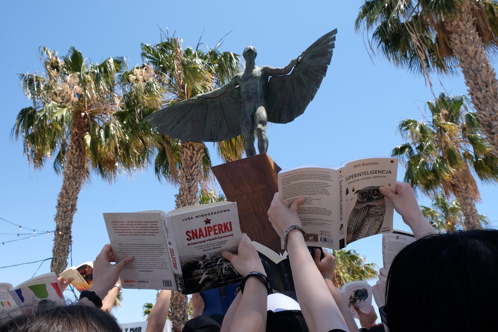 „Zaczytani” – młodzieżowa wystawa fotografii promująca czytelnictwo w Gemini Park