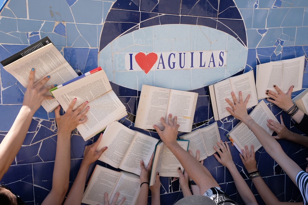 „Zaczytani” – młodzieżowa wystawa fotografii promująca czytelnictwo w Gemini Park