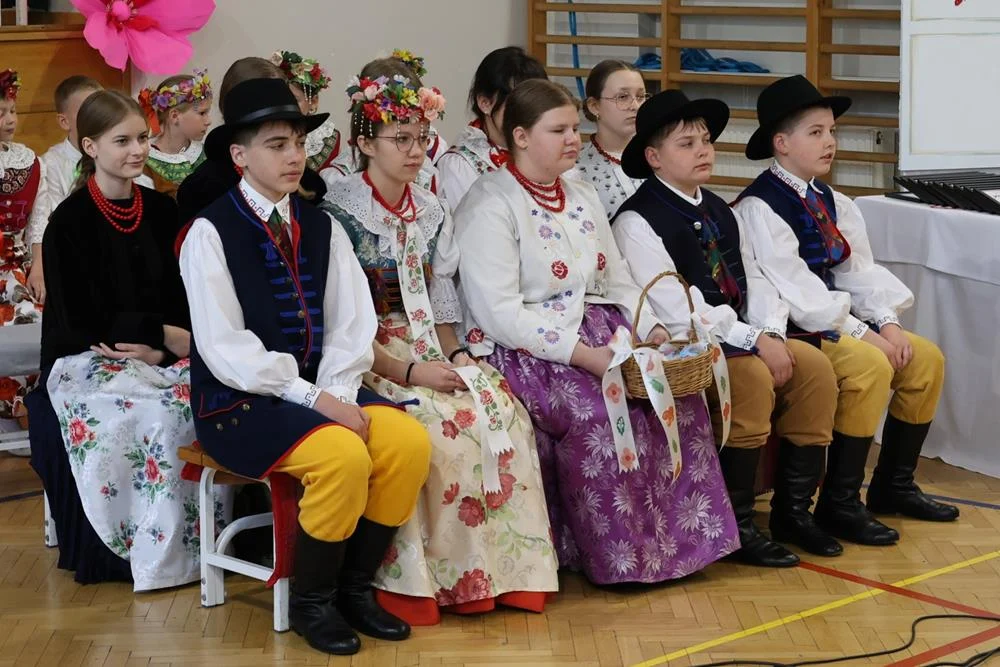 Otwarcie Izby Regionalnej w Szkole Podstawowej nr 12