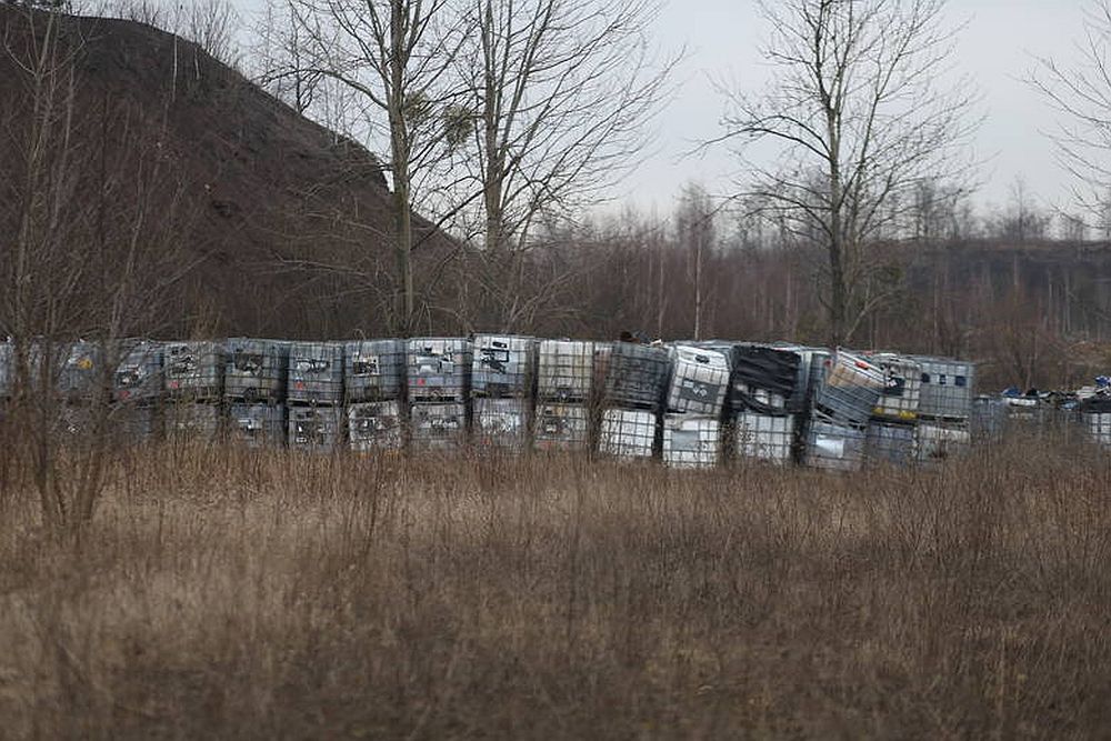 Przełom w sprawie nielegalnego składowiska odpadów przy ul. Konarskiego 2 w Piekarach