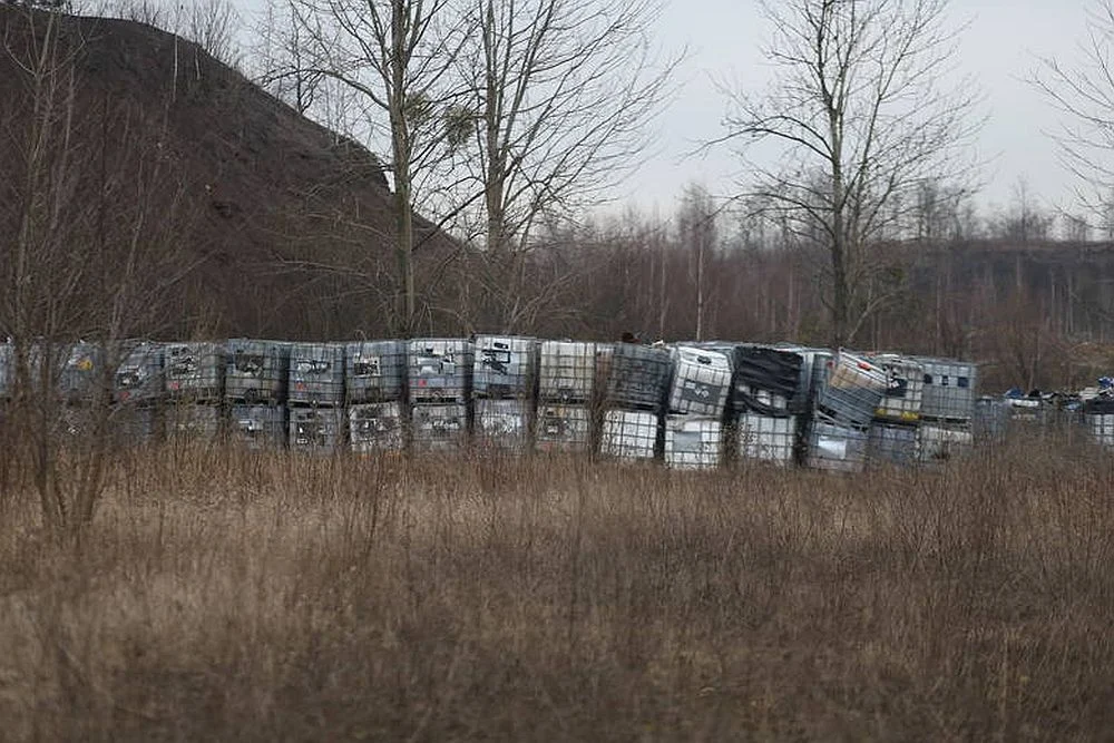 Przełom w sprawie nielegalnego składowiska odpadów przy ul. Konarskiego 2 w Piekarach