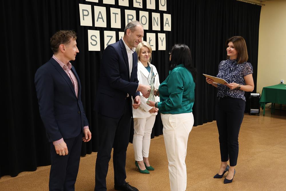 Wyróżnienia „Przyjaciel szkoły” / fot. UM Piekary Śląskie