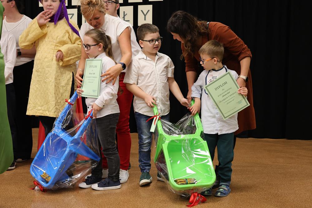 Wyróżnienia „Przyjaciel szkoły” / fot. UM Piekary Śląskie