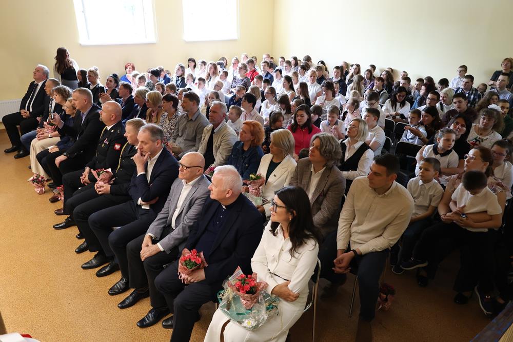 Wyróżnienia „Przyjaciel szkoły” podczas Święta Patrona w Zespole Szkół Specjalnych