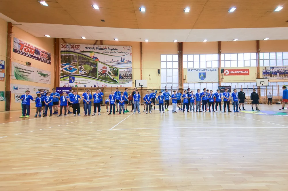 Sukcesy młodych szczypiornistów z Piekar Śląskich – awans do finału i tytuł wicemistrza