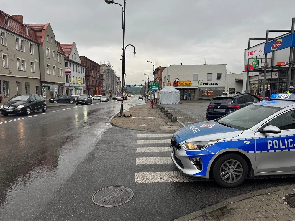 Wypadek na ulicy Bytomskiej w Piekarach Śląskich – dzieci trafiły do szpitala