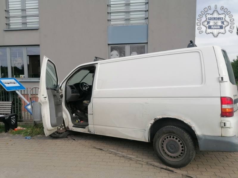 Doprowadził do serii kolizji w powiecie – zatrzymany po próbie ucieczki