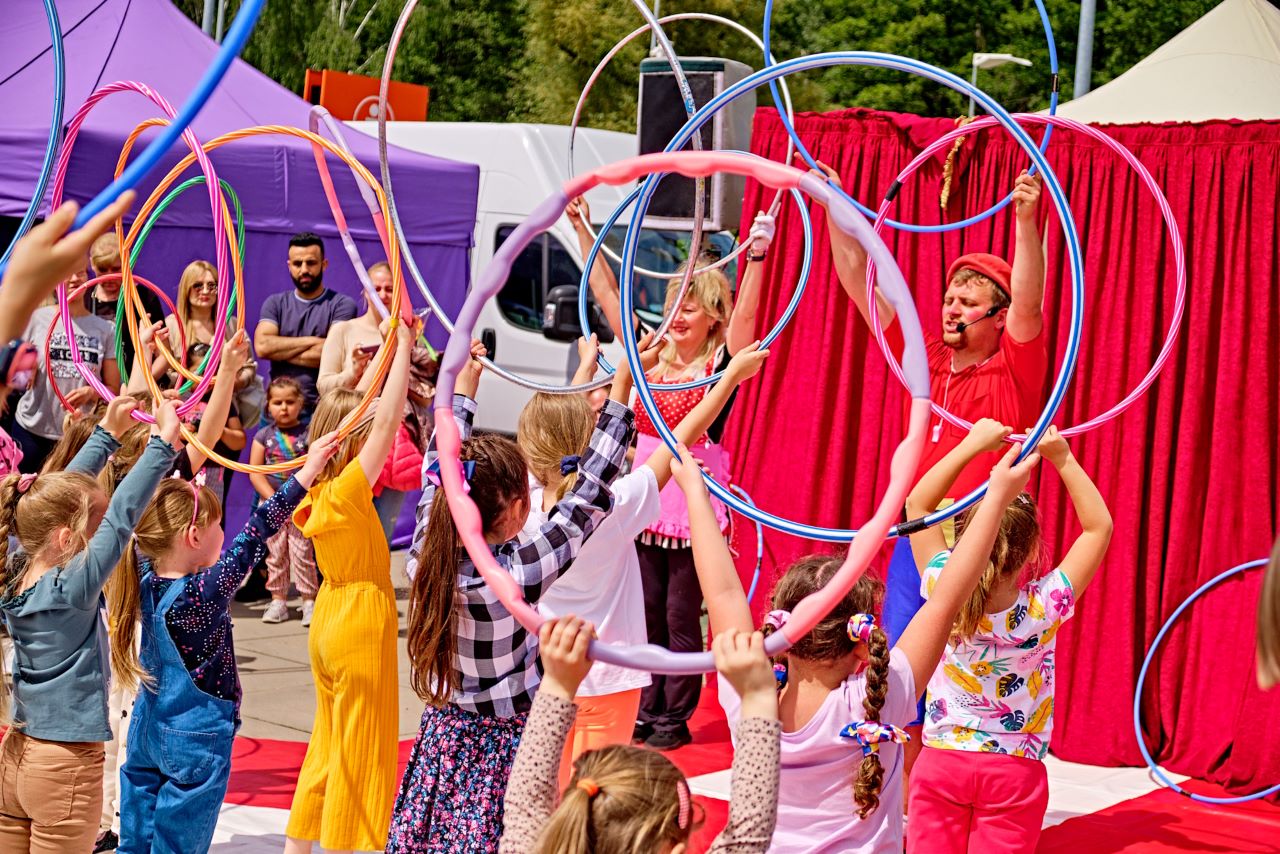 Bajkowy zawrót głowy! W Dzień Dziecka Gliwice zapraszają na "Podwórko"