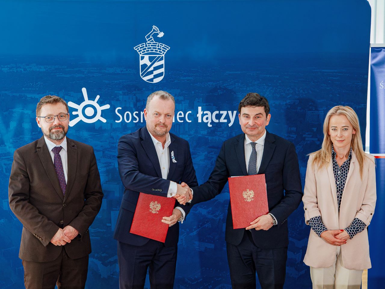 Umowa podpisana. 72 miliony na likwidację wysypiska z niebezpiecznymi odpadami