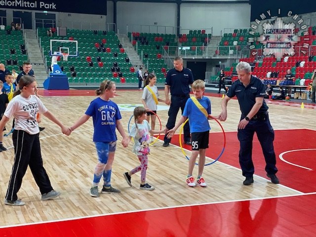 Dzielnicowi z "dwójki" aktywnie wsparli akcję "Otwórz serce-daj dom"