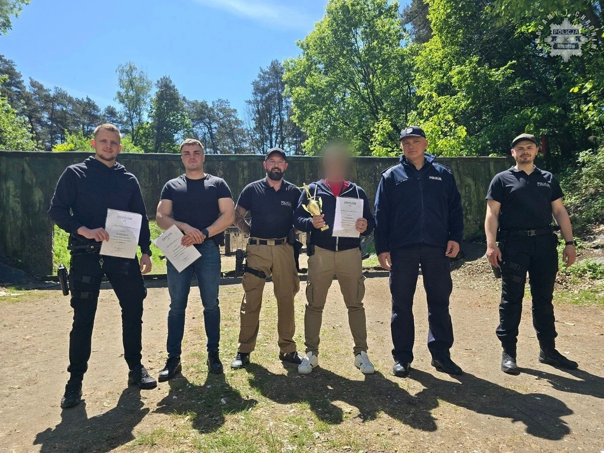 Policjanci z Mikołowa sprawdzili swoje umiejętności podczas zawodów strzeleckich