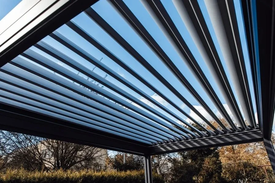 Pergole Katowice - zamień swój ogród w strefę relaksu z EMV SYSTEM