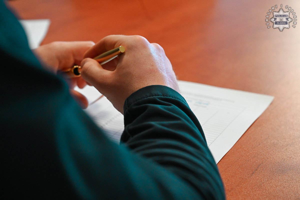 Policyjni medycy pokazali klasę! Katowice wygrywają wojewódzki etap 12