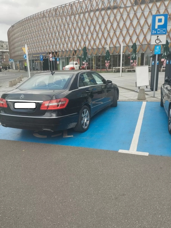 „Wyzwanie Parkowanie”: 748 interwencji straży miejskiej w Katowicach w minionym tygodniu 13