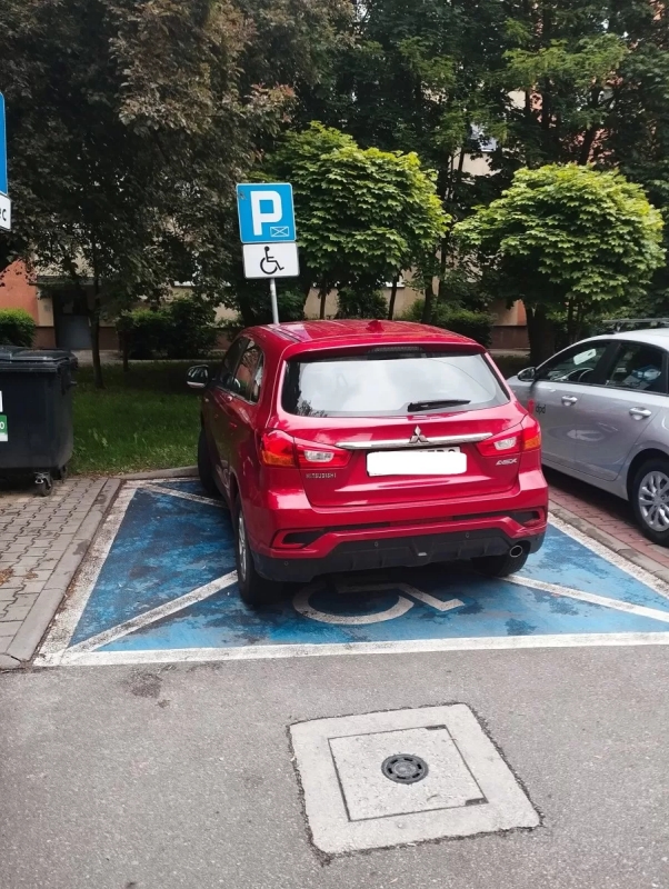 „Wyzwanie Parkowanie”: 748 interwencji straży miejskiej w Katowicach w minionym tygodniu 14