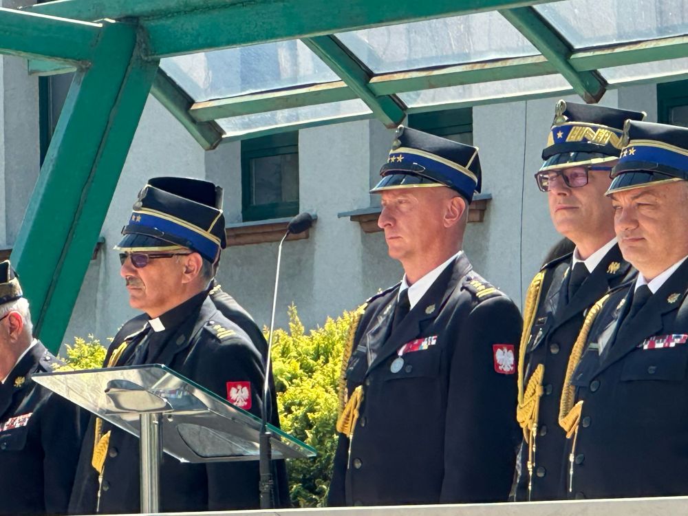 Śląski Komendant PSP na uroczystości Dnia Strażaka w Centralnej Szkole PSP 3