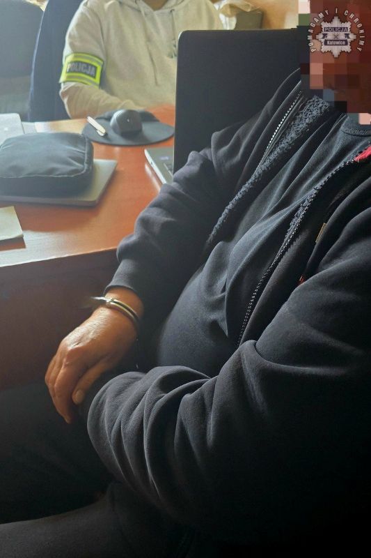 Zatrzymano 75-latka z kontrabandą. Papierosy i tytoń bez akcyzy za 700 tys. zł 5