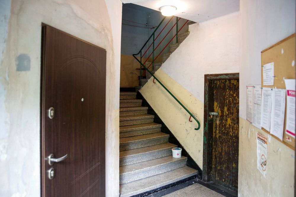 Kolejne inwestycje KZGM! Modernizacja klatek schodowych, instalacji i remonty mieszkań