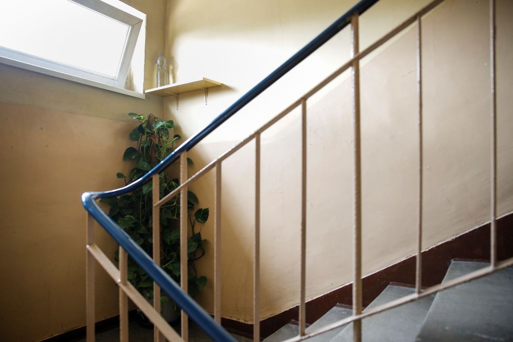 Kolejne inwestycje KZGM! Modernizacja klatek schodowych, instalacji i remonty mieszkań