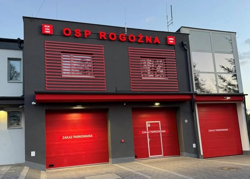 Nowa era dla OSP w Rogoźnej – oficjalne otwarcie już 10 maja