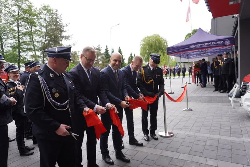 OSP Rogoźna świętuje 130-lecie i cieszy się z odnowionej remizy! [FOTO]
