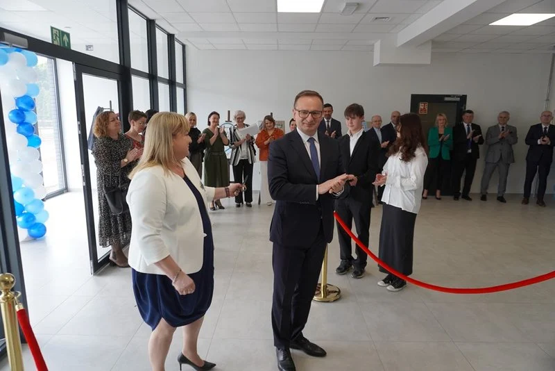 Szkoła w Rowniu-Folwarkach zyskała nowy segment i nowoczesne rozwiązania [FOTO]