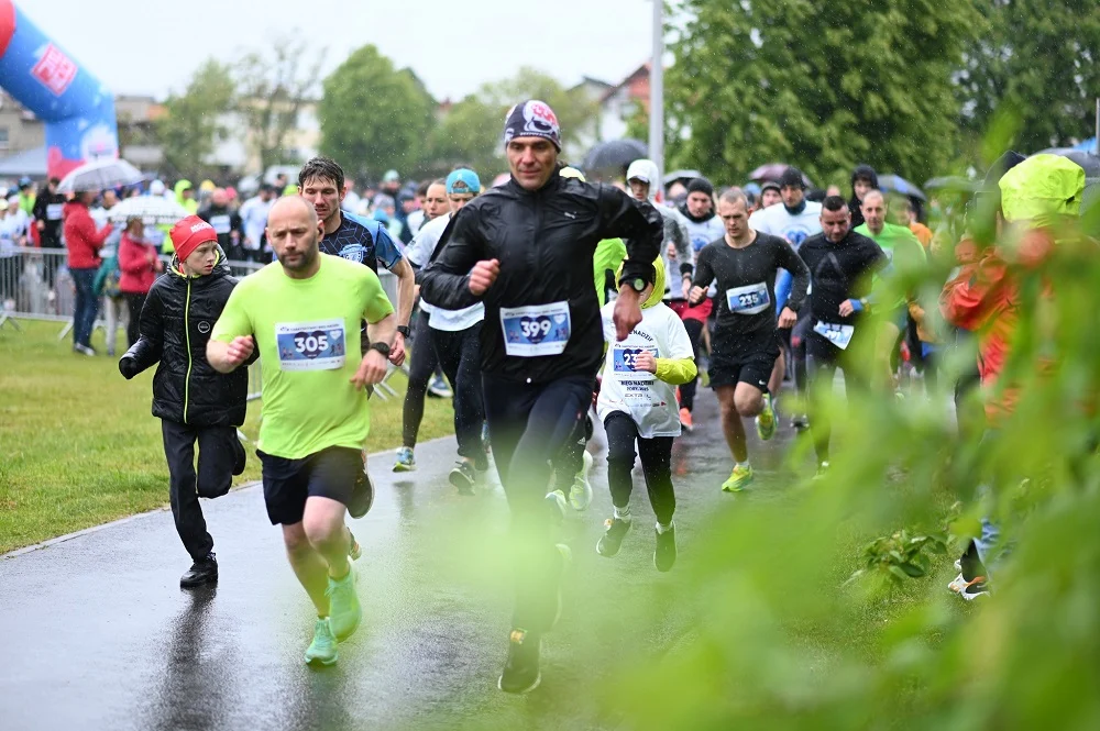 Ponad 400 uczestników wzięło udział w VII Charytatywnym Biegu Nadziei w Żorach [FOTO]