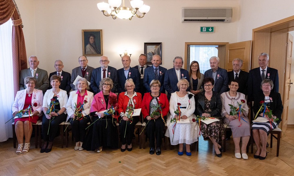Pół wieku razem – Zabrze uhonorowało pary z 50 i 60-letnim stażem [FOTO]