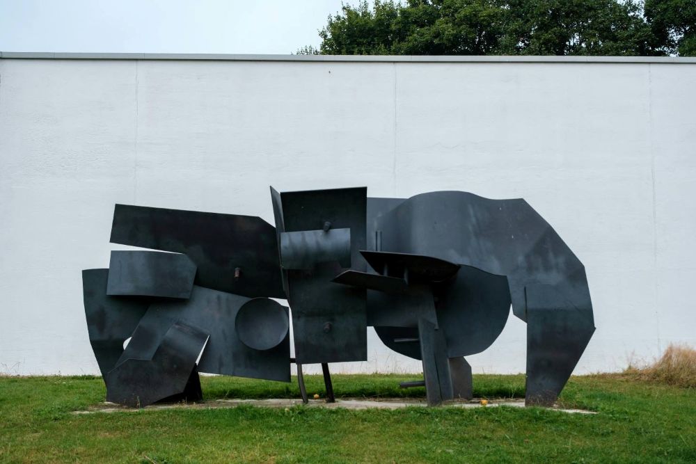 Jak mieszkańcy Zabrza mogą wykorzystać pliki DXF do dekoracji, majsterkowania i projektów?