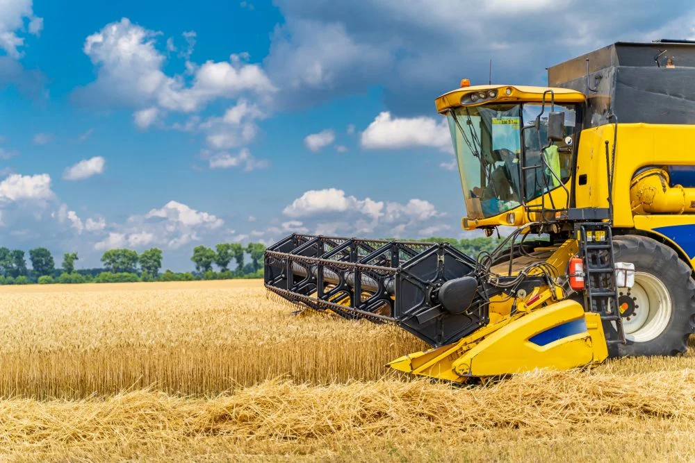 Jak utrzymać maszyny rolnicze New Holland w doskonałej kondycji przez lata?