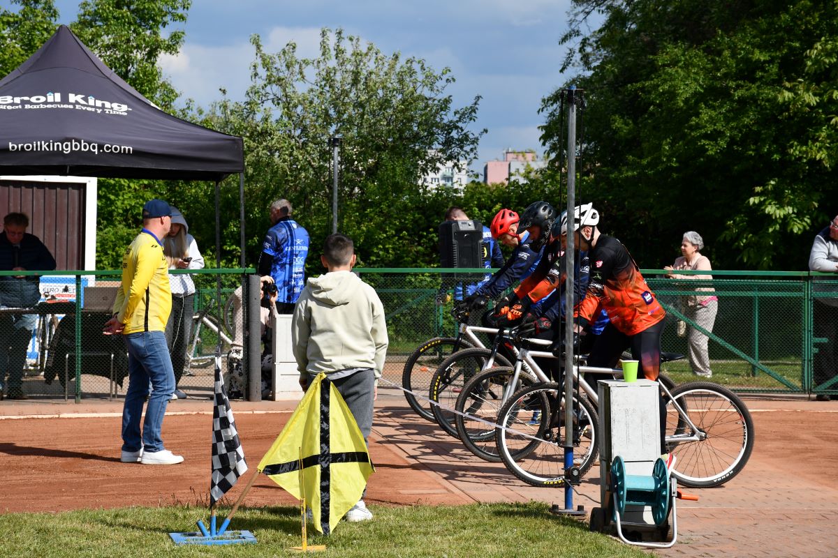 Speedrower przy Alei Parkowej 10