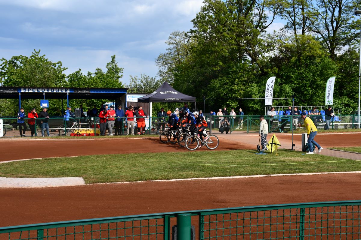 Speedrower przy Alei Parkowej 39