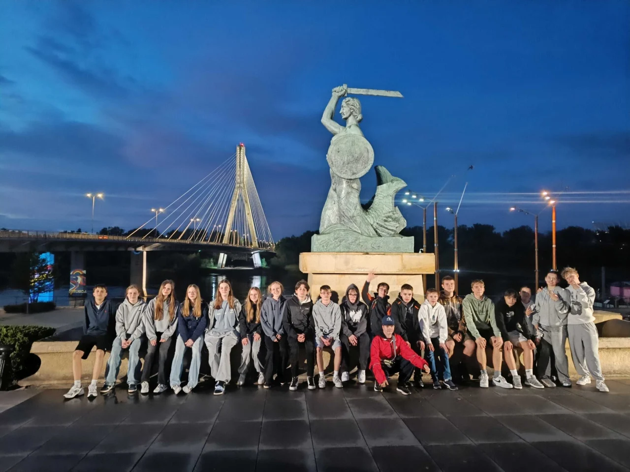 Świętochłowiccy uczniowie odkrywają Warszawę – wycieczka pełna historii i nauki