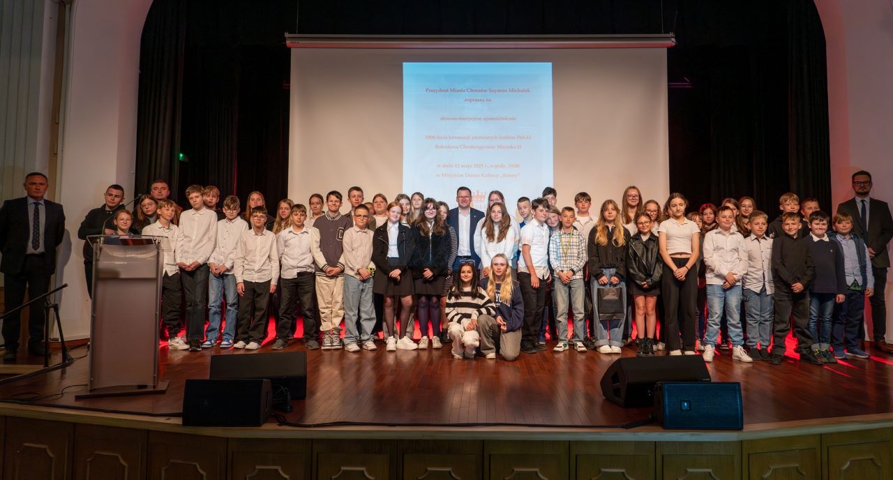 Chorzów świętował 1000-lecie koronacji pierwszych królów Polski w MDK Batory